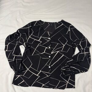 SHEIN Black Geometric Blouse with White Accents
